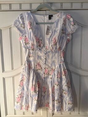 Women’s Windsor  Charming Babe Bow and floral print skater dress.  Size S NWT.